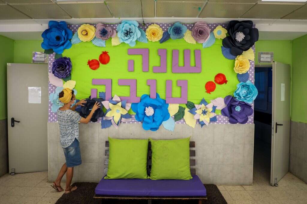 מתכוננים לשנה החדשה בבית הספר "אורות עציון" באפרת. | גרשון אלינסון, פלאש 90