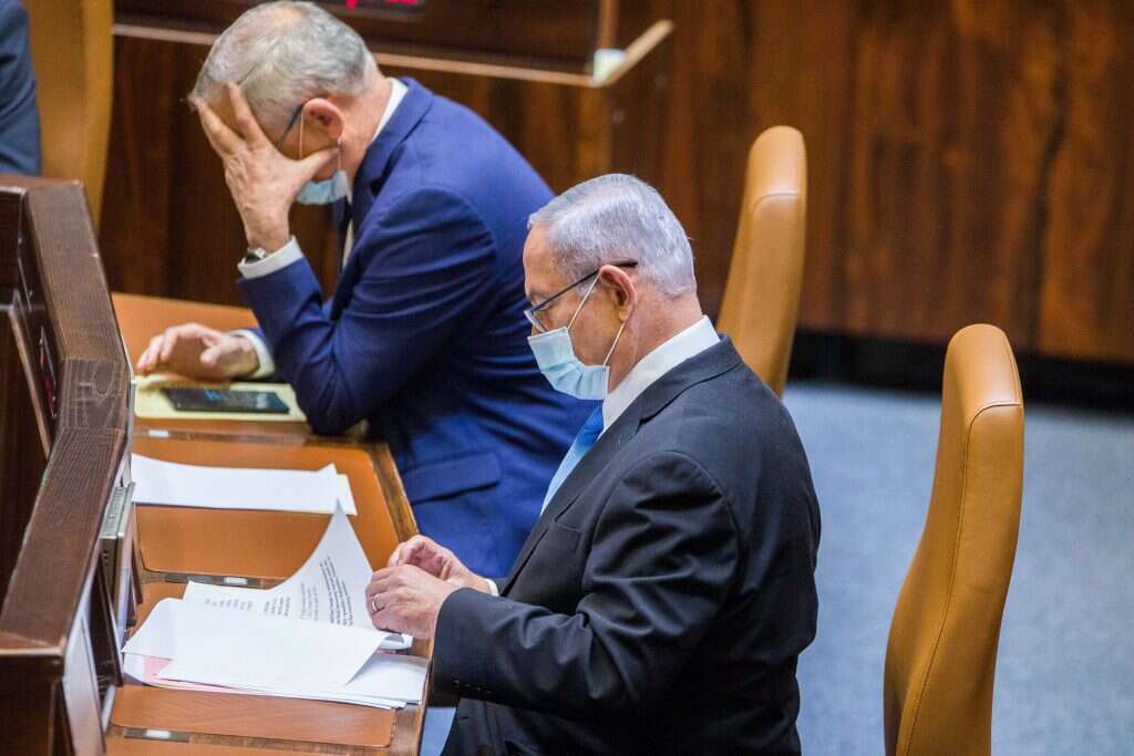 גנץ ונתניהו בכנסת. | אורן בן חקון
