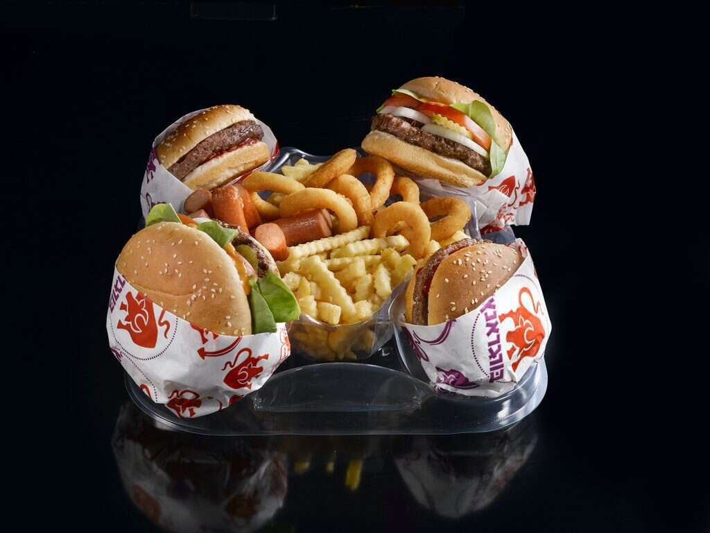 ארוחת קומבינה משפחתית. | רונן מנגן