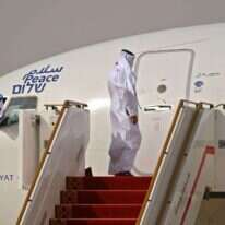 המטוס בשדה התעופה באבו דאבי. | AFP