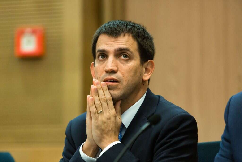 שאול מרידור. | דודי ועקנין