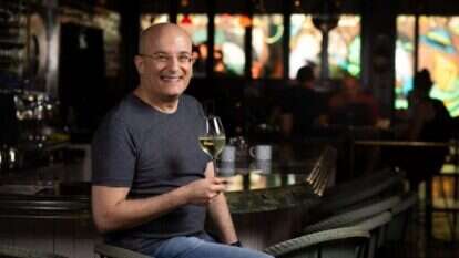 גיל חובב. | אריק סולטן