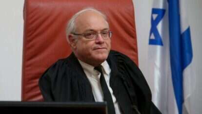 ניל הנדל. | אורן בן־חקון