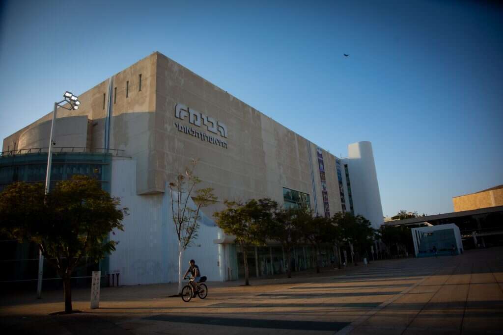 לא יכולתי לסרב. תיאטרון הבימה. | אריק סולטן