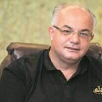 ראש עיריית טייבה, שועאע מסארווה מנצור. | שריה דיאמנט