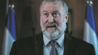 מנדלבליט. | אורן בן־חקון