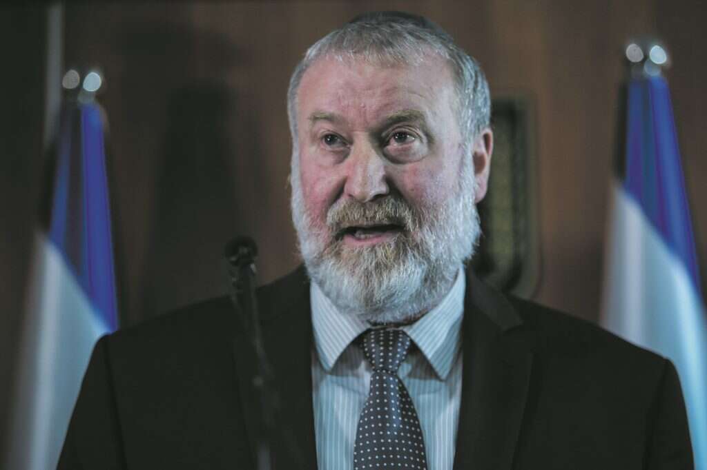 מנדלבליט. | אורן בן־חקון