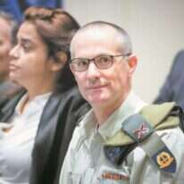 שרון אפק. | יונתן זינדל, פלאש 90