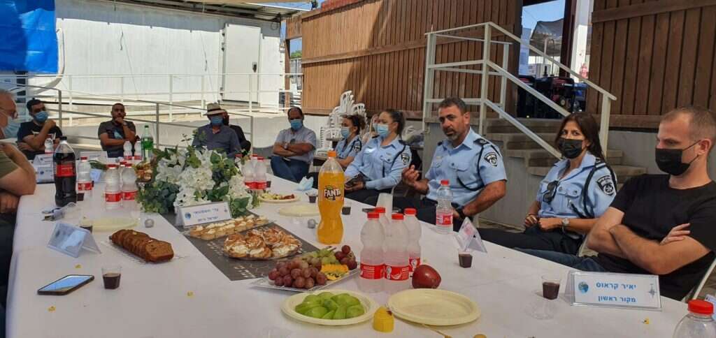 נערכים לאכיפה: שוטרי משטרת ישראל. | יאיר קראוס נערכים לאכיפה: שוטרי משטרת ישראל. | יאיר קראוס