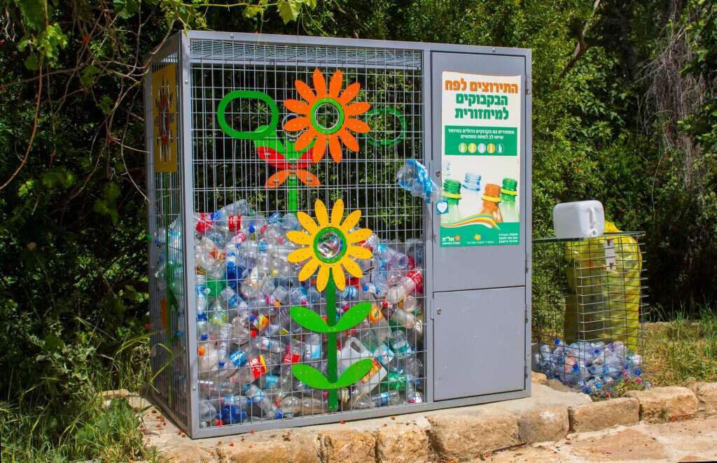 מיחזורית. | שאטרסטוק