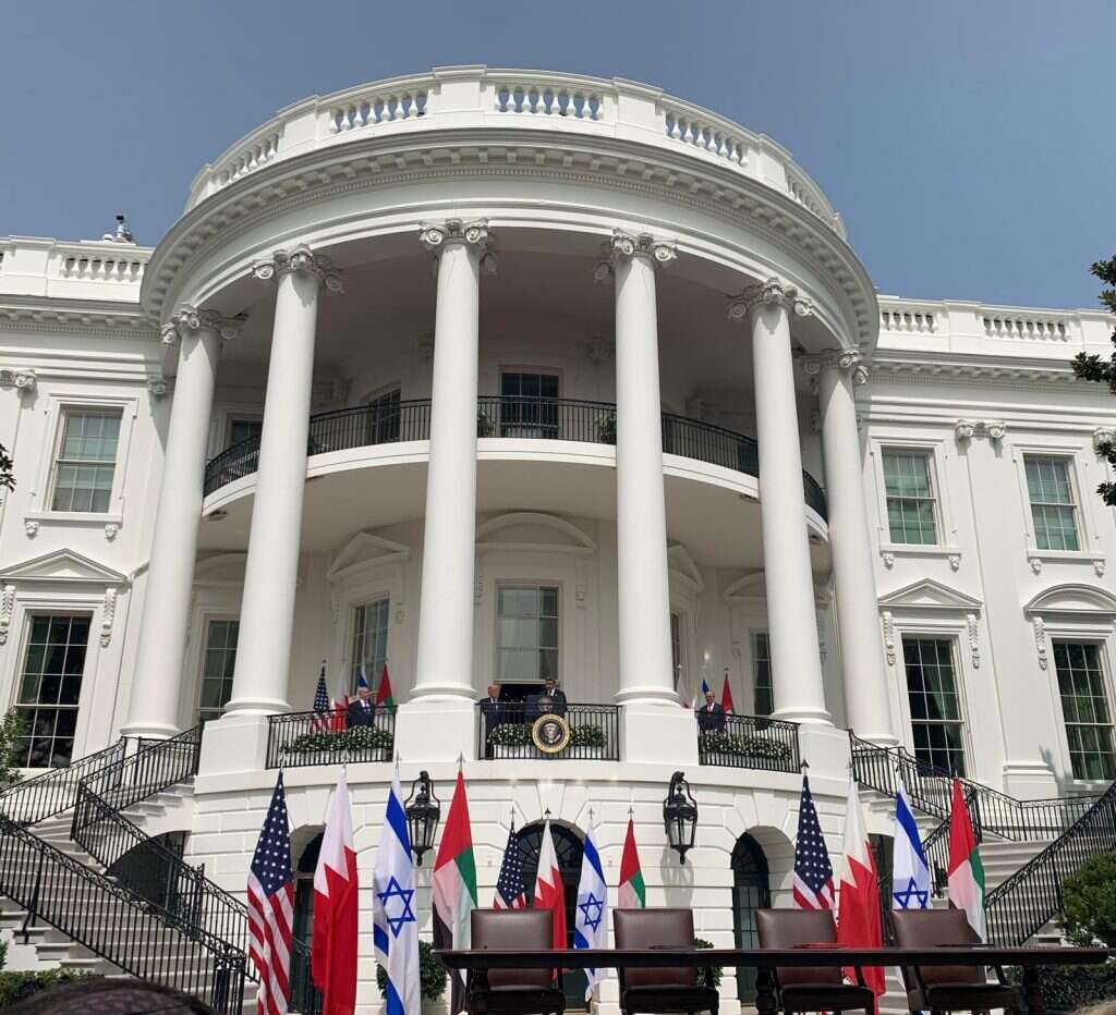 טקס החתימה על הסכמי השלום עם איחוד האמירויות ובחריין. | לשכת ראש הממשלה