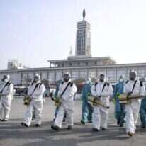 חיטוי תחנת רכבת בהונאן שבסין // פברואר 2020 , שבט תש"ף. | גטי אימג'ס