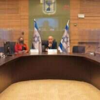 הדיון בוועדה. | יהונתן סמיה