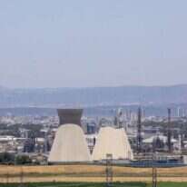 לבניות בתי הזיקוק במפרץ חיפה. | מישל דוט קום