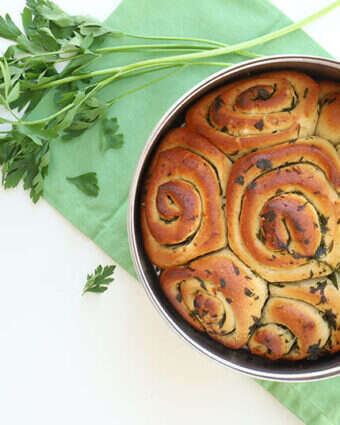 קובנה שום ועשבי תיבול. | אפרת ליכטנשטט קובנה שום ועשבי תיבול. | אפרת ליכטנשטט