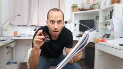 "חייתי בסרט שיש לי מוצר שכולם צריכים". אורבך. | אנצ׳ו גוש, ג׳יני