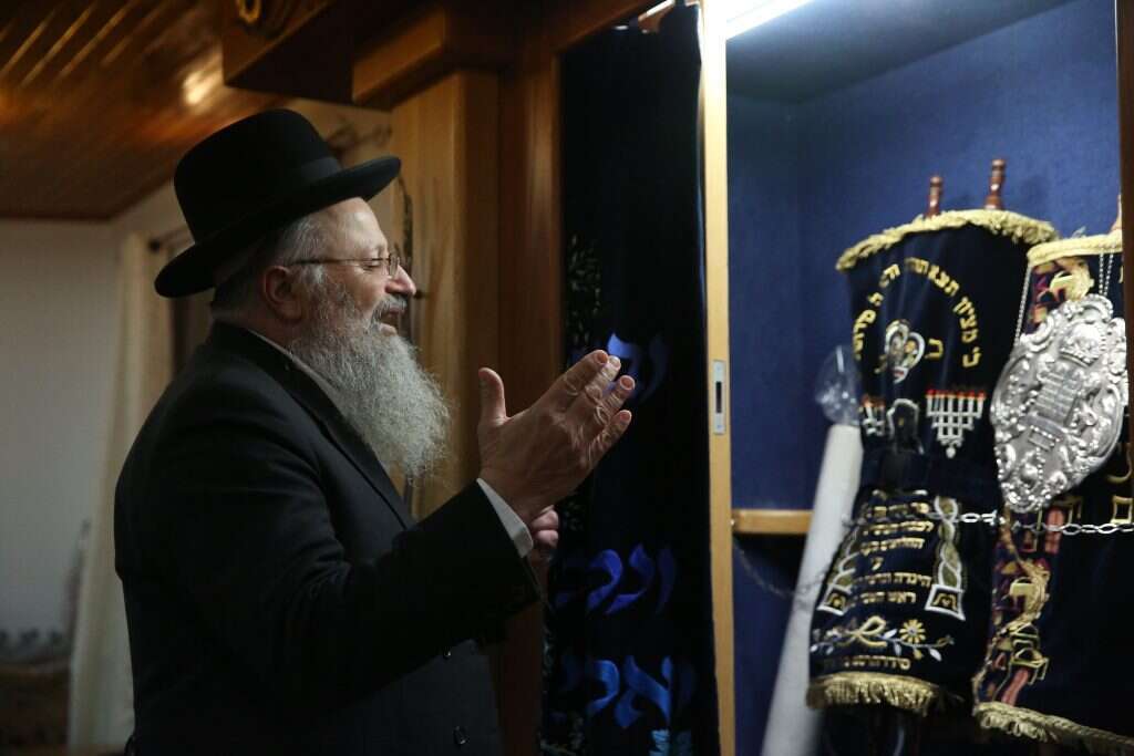 הרב שמואל אליהו. | מירי צחי