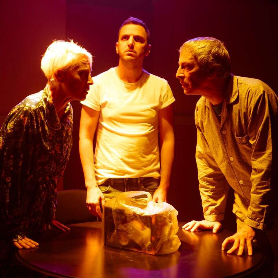 חבק אותי לנצח פטריסיו. | סלי פטל