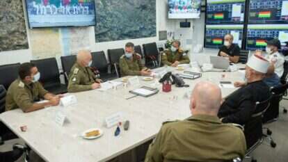 הרמטכ"ל אביב כוכבי בהערכת מצב בדליית אל כרמל. | דובר צה"ל