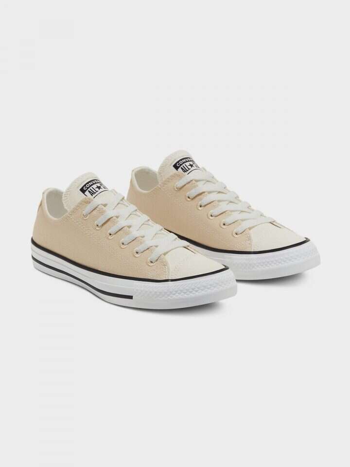 סניקרס אולסטאר נמוכות ב- one project