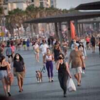 הטיילת בתל־אביב, חודש יולי. | מרים אלסטר, פלאש 90