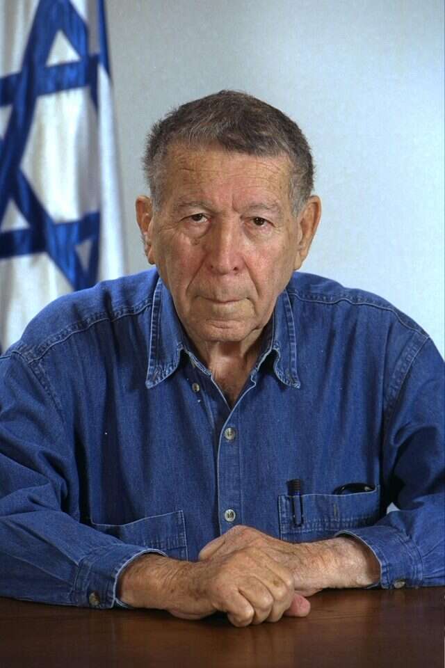 המחדל הצבאי הושלך על הדרג המדיני. ישראל טל. | חנניה הרמן, לע"מ המחדל הצבאי הושלך על הדרג המדיני. ישראל טל. | חנניה הרמן, לע"מ