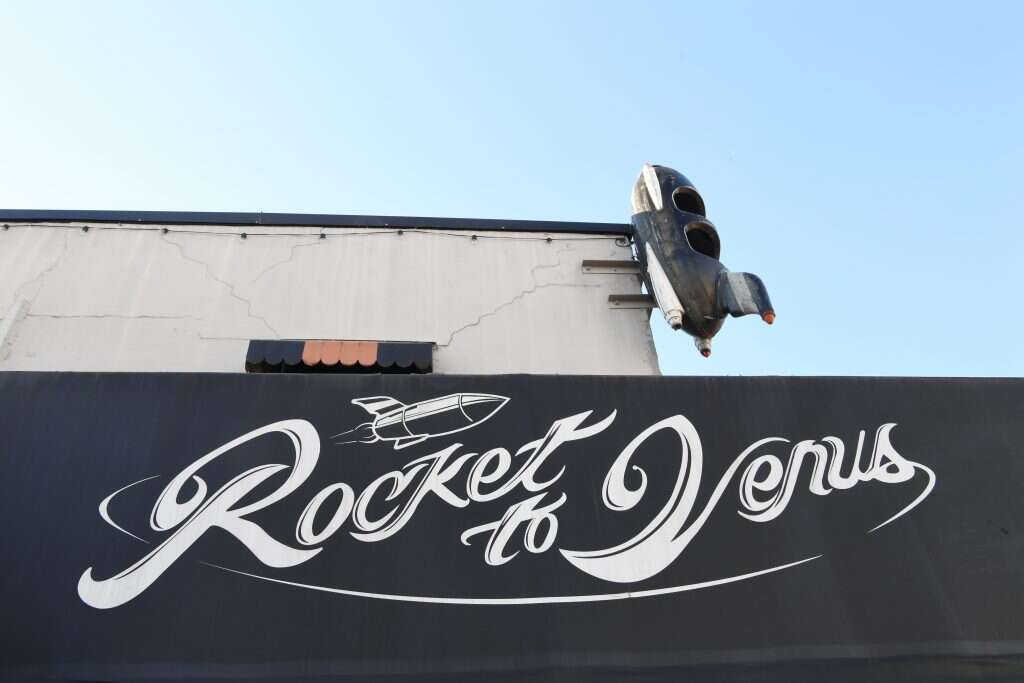 חזית המסעדה "טיל לוונוס". | ג'ים בורגר עבור הוושינגטון פוסט