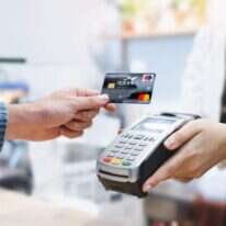 חיוב מרחוק, גם באפליקציה. | שאטרסטוק