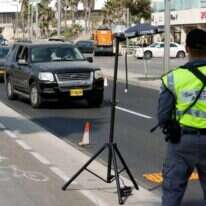 מחסום משטרתי בתל-אביב בזמן הסגר השני. | AFP