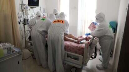 למעלה מ-100 אלף חולים חדשים אובחנו בחודש ספטמבר. | EPA