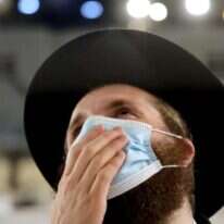 כְּשֶׁפָּסְקָה תְּפִלַּת רַבִּים הֵחֵלָּה תְּפִלַּת יָחִיד. | AFP