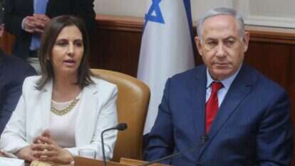 ראש הממשלה בנימין נתניהו והשרה גילה גמליאל. | מארק ישראל סלם