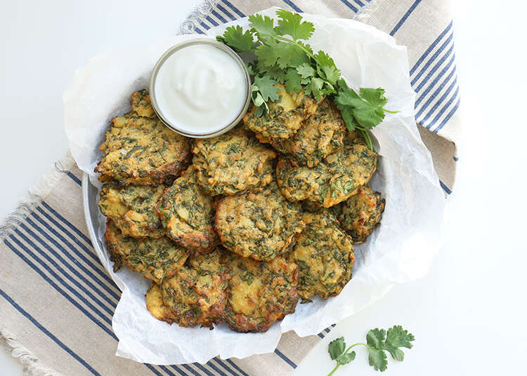 לביבות תפוחי אדמה וכוסברה. | אפרת ליכטנשטט