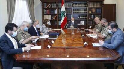 המשלחת הלבנונית נועדת עם הנשיא עאון. | AFP