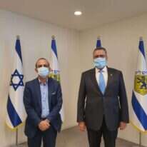 רוני גמזו ומשה לאון בעיריית ירושלים. | דוברות העירייה