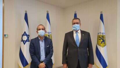 רוני גמזו ומשה לאון בעיריית ירושלים. | דוברות העירייה