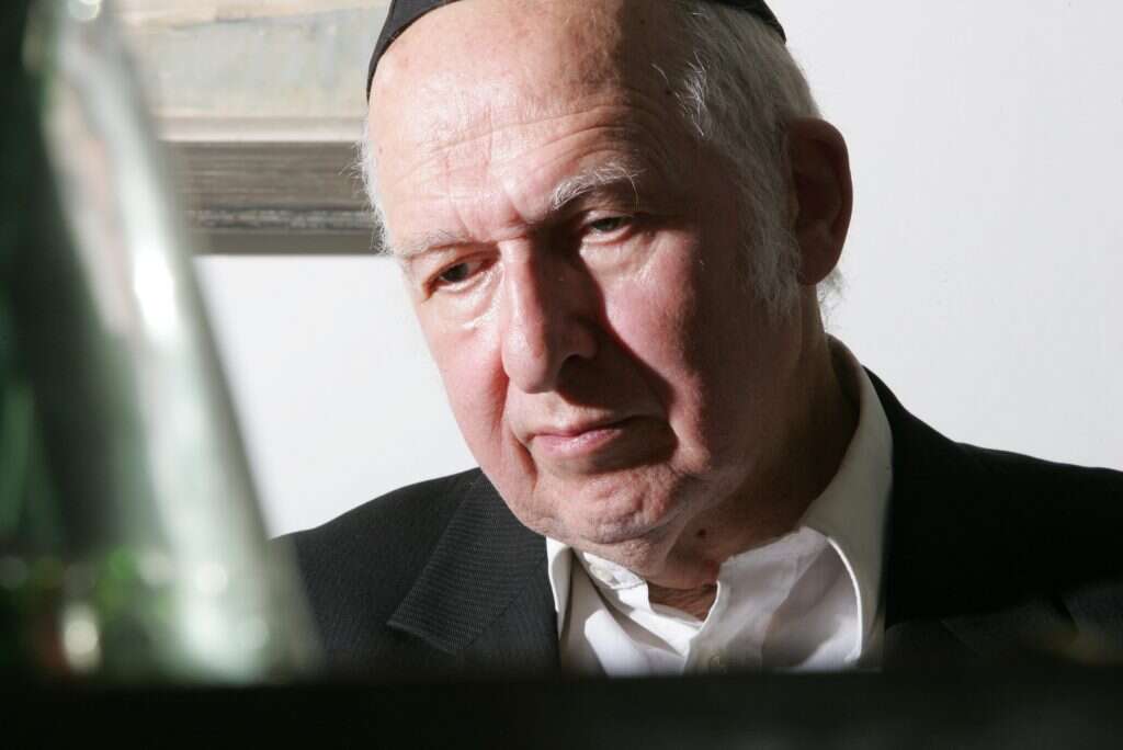 קוטב חלופי. הרב אהרן ליכטנשטיין. | מרים צחי