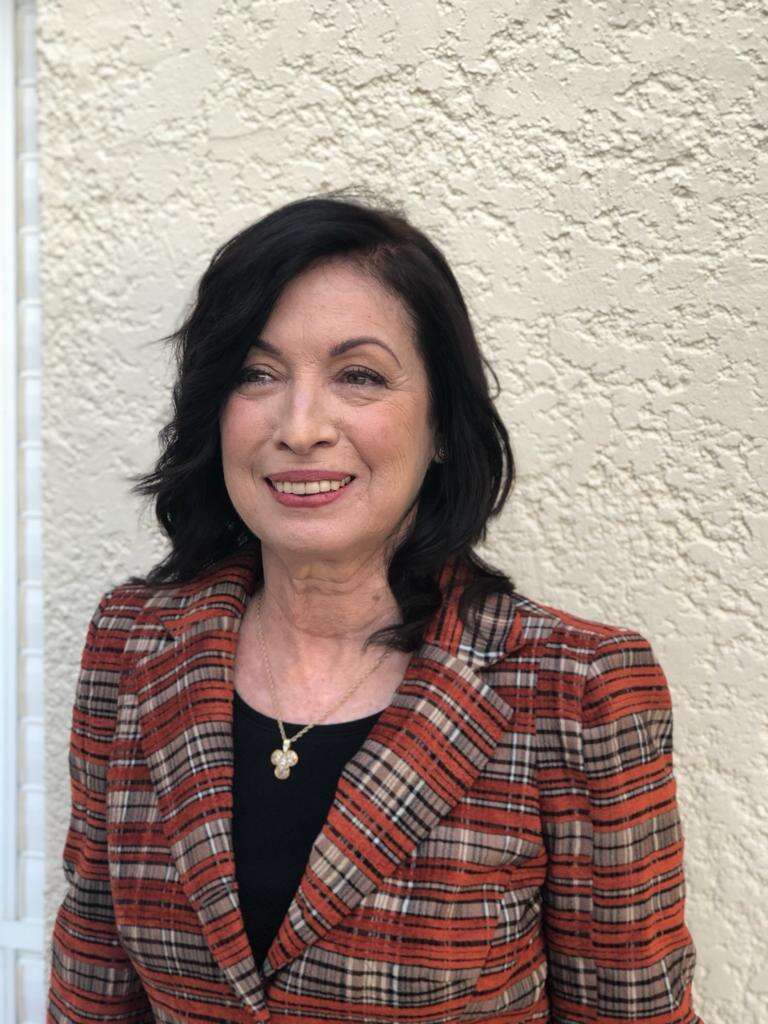 חוקרות את הקשר המורכב בין עולם המשפט ועולם התקשורת. ד"ר ענת פלג