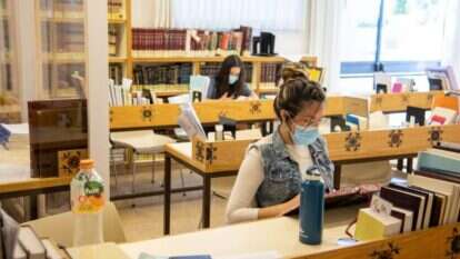 עד לא מזמן העיסוק הפסיקתי בטהרה היה נחלת הגברים בלבד. מדרשת נשמת בירושלים. | אריק סולטן