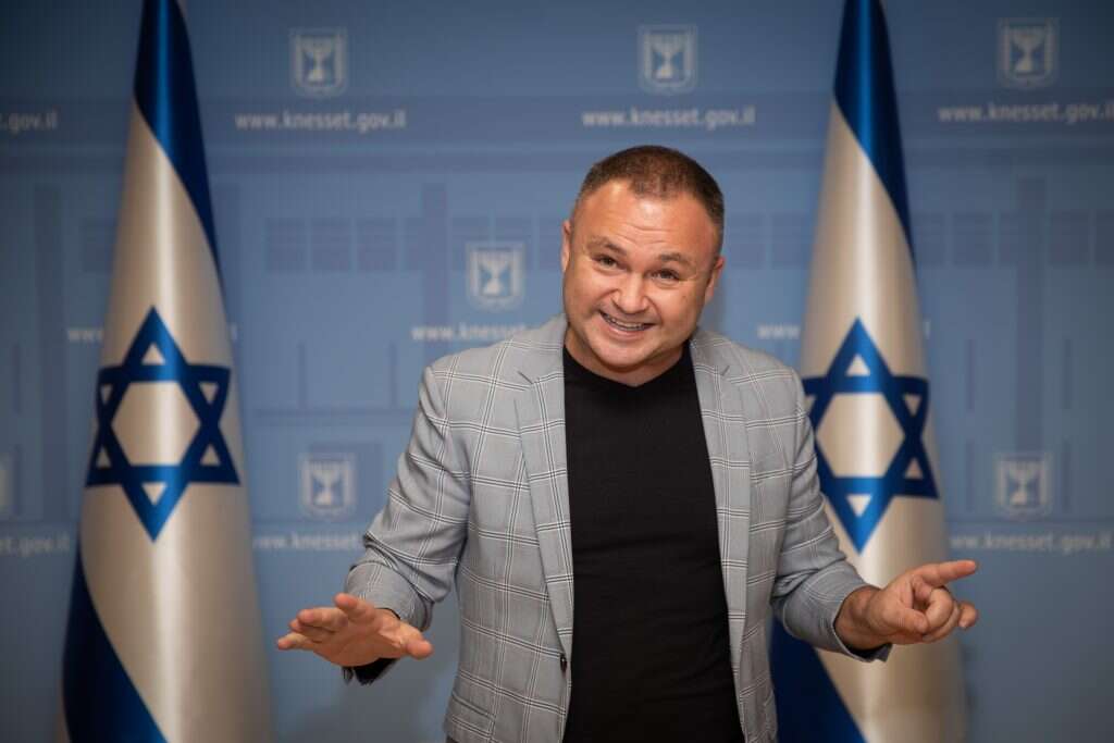 סמיון גרפמן. | מרים אלסטר, פלאש 90