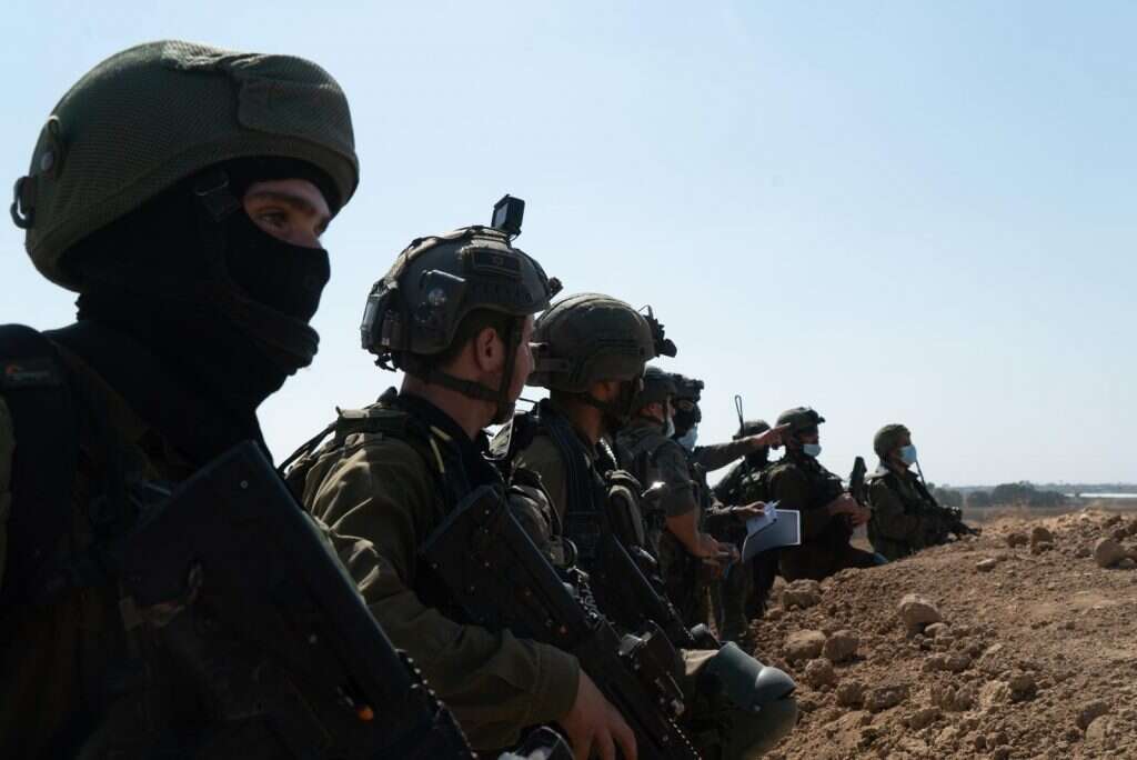 כוחות צה"ל נערכים על הגבול. | דובר צה"ל