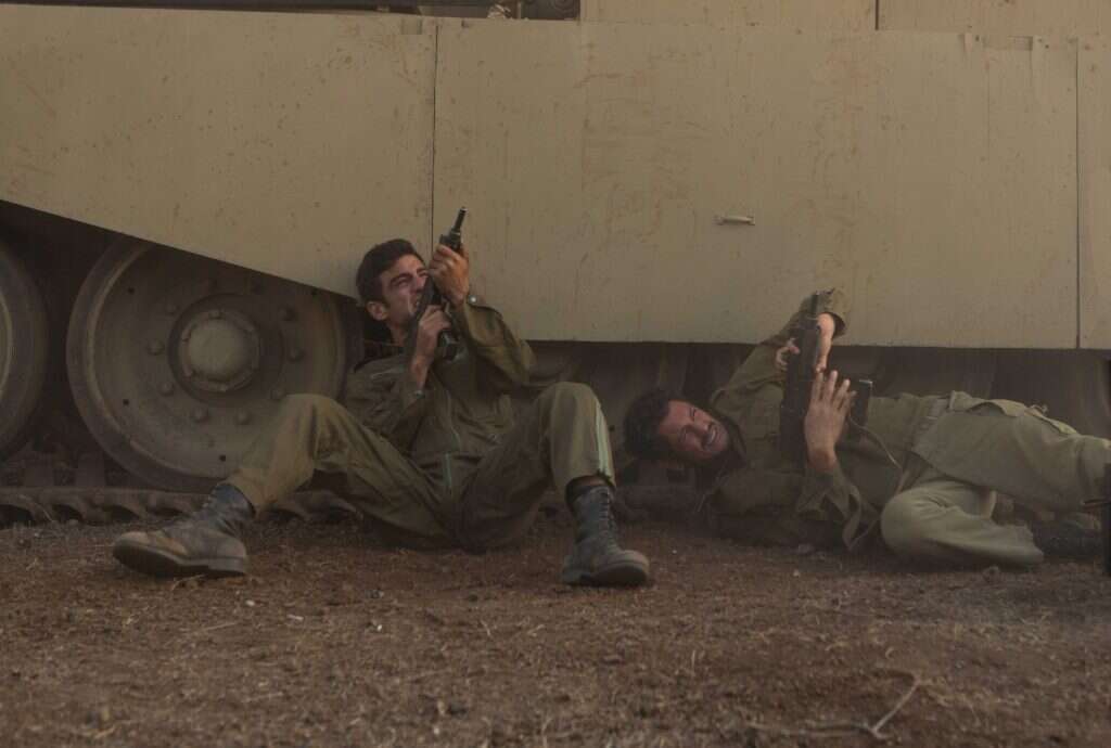 לא באמת נחשבת. "שעת נעילה". | ורד אדיר כאן 11