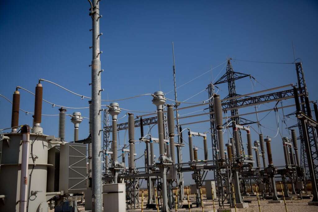 מרים אלסטר, פלאש 90