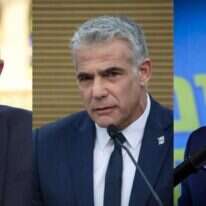 בנט, לפיד וגנץ. צילומים: אורן בן חקון, הדס פרוש פלאש 90, עודד קרני לעמ