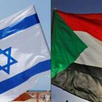 דגלי ישראל וסודן. צילומים: AFP