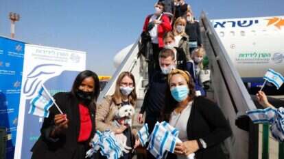 עולים חדשים. למצלומים אין קשר לכתבה. | לאונורה שילוב ואוליביה פיטוסי