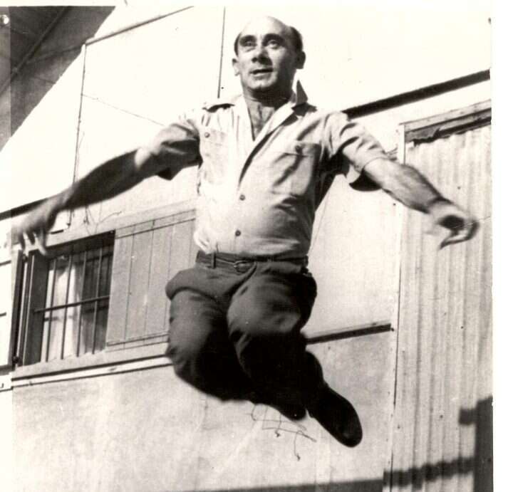 אברהם חלפי, 1951. | באדיבות מכון גנזים, אגודת הסופרים