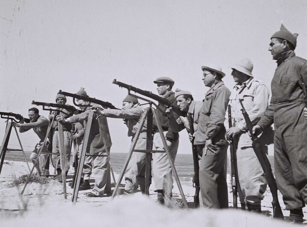 עיסוק בספורט כאמצעי הסוואה. עליית הנוער באימון של ארגון ההגנה. | קלוגר זולטן, לע"מ