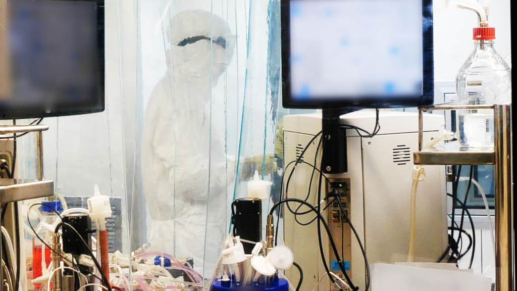 מעבדת המכון הביולוגי. | משרד הביטחון והמכון למחקר ביולוגי