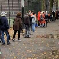 תור בכניסה לאחד מאתרי ההצבעה בניו-יורק, בשבוע שעבר. | דותן מלאך